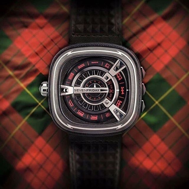 SevenFriday gây sốc với mẫu M1/04 Punk Rock - 3 Cận cảnh chiếc SevenFriday M1/04 mang phong cách táo bạo của Punk Rock.