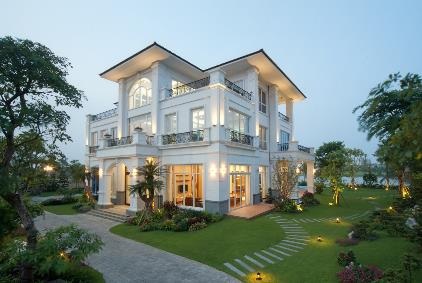 Khám phá kiến trúc và nghệ thuật bài trí của biệt thự 5 sao ven sông - 2 Biệt thự Vinhomes Riverside nhìn từ bên ngoài