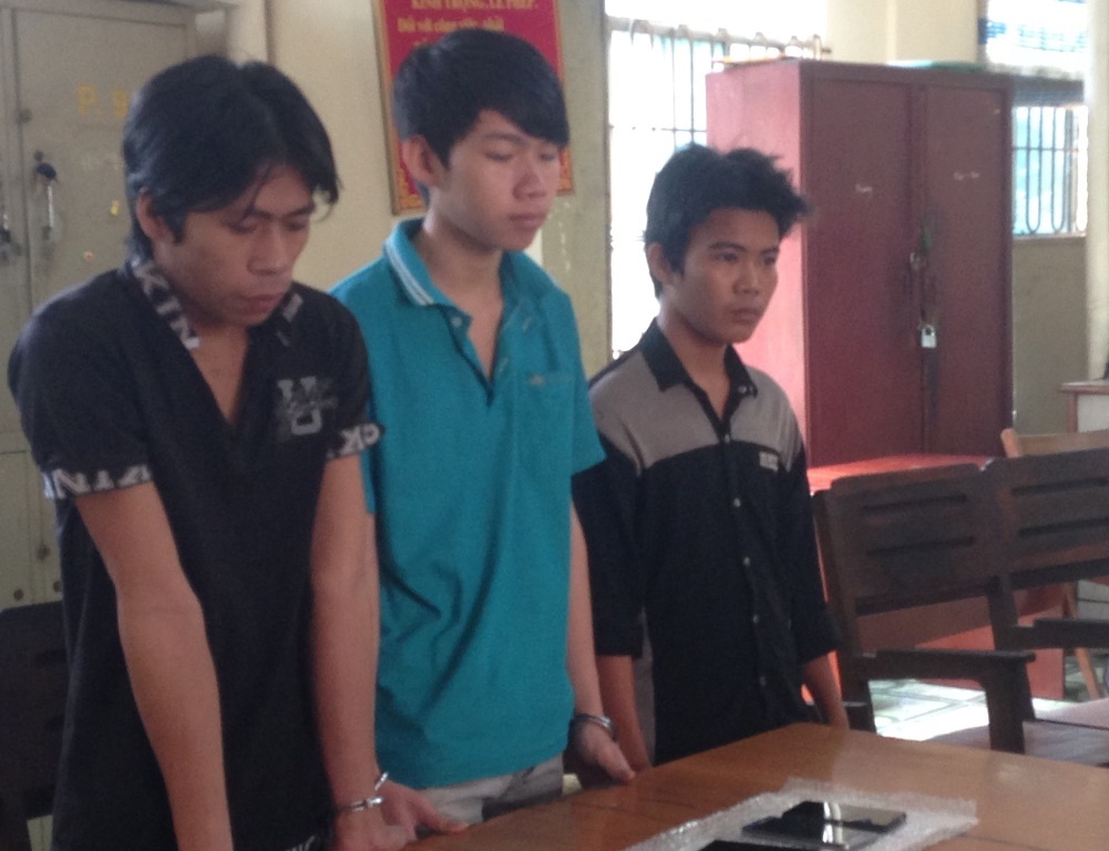 Các đối tượng tại cơ quan công an