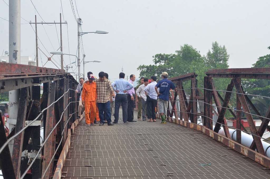 Các đơn bị liên quan có mặt để giải quyết sự cố