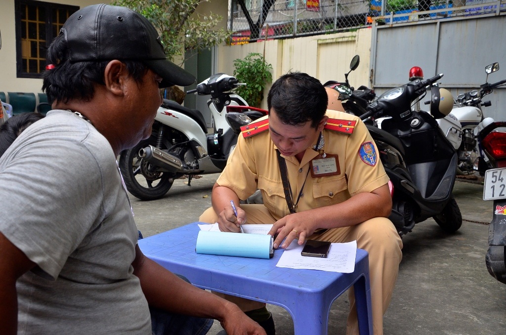 Lực lượng chức năng lập biên bản 1 trường hợp vi phạm