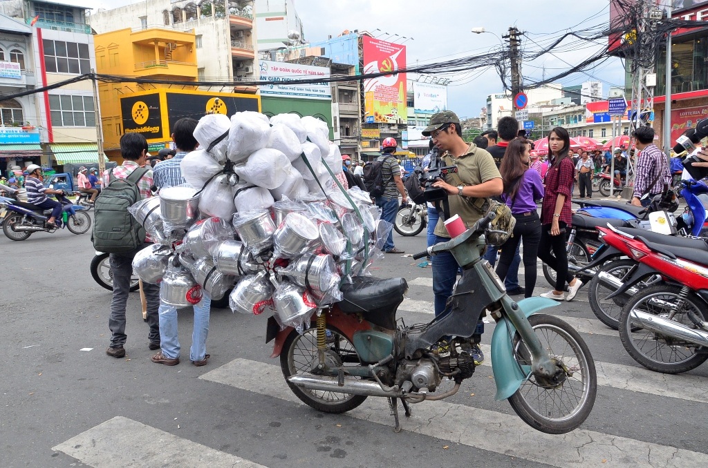 Các loại xe này đều chở hàng hóa cồng kềnh