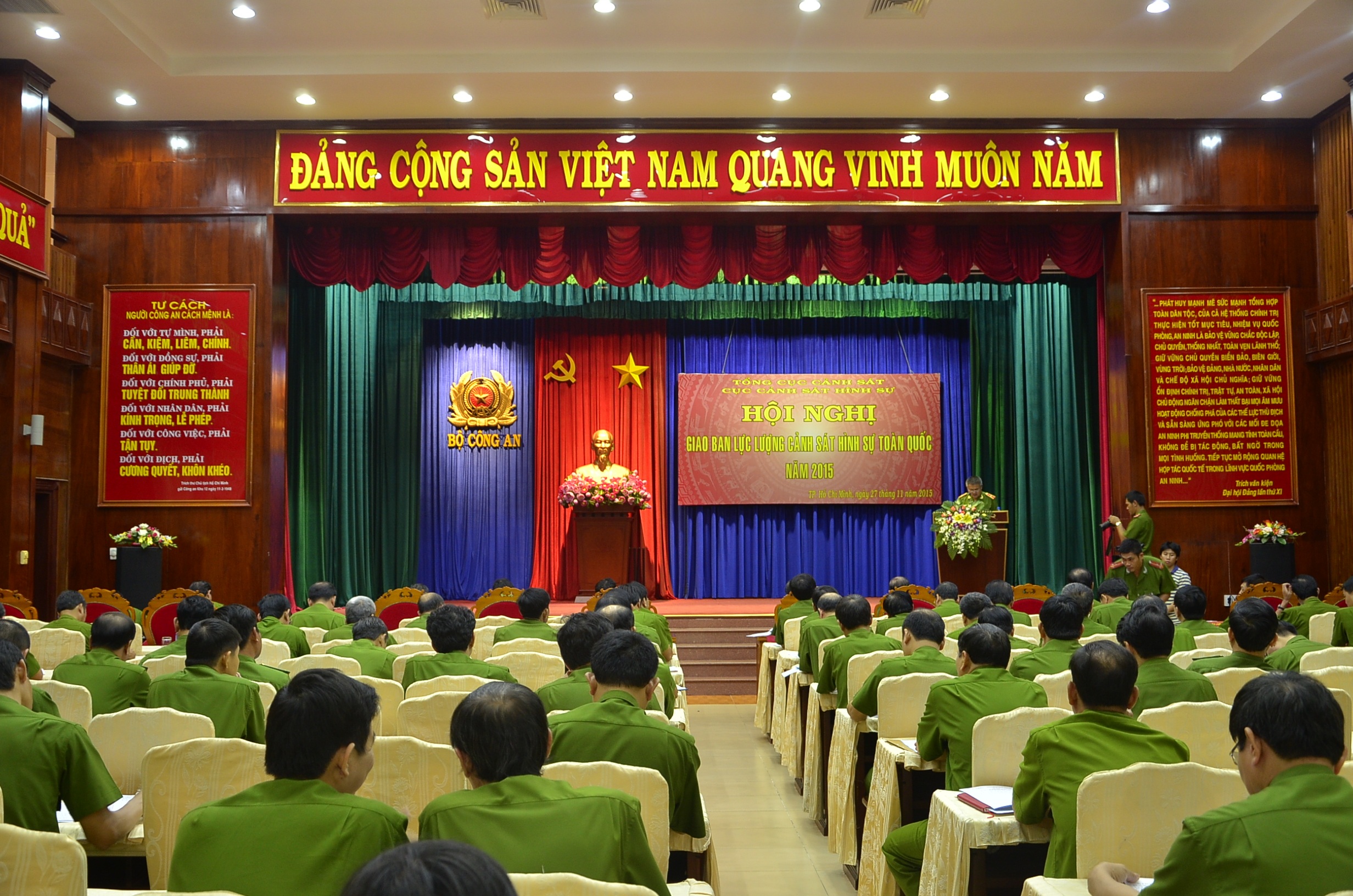 Toàn cảnh Hội nghị giao ban lực lượng Cảnh sát hình sự toàn quốc sáng 27/11