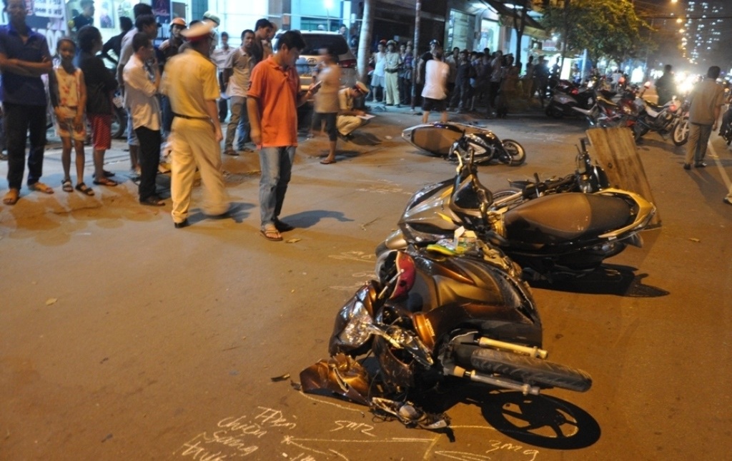 Hiện trường vụ tai nạn trên đường TCH21 vào chiều tối 8/12