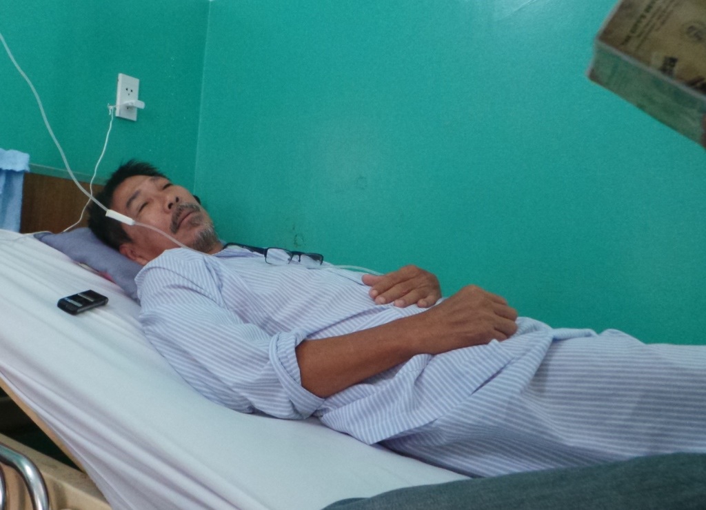 Ông Phan Thái Tú bị nhóm côn đồ đánh chấn thương sọ não, gãy xương sườn đang cấp cứu tại Bệnh viện 175
