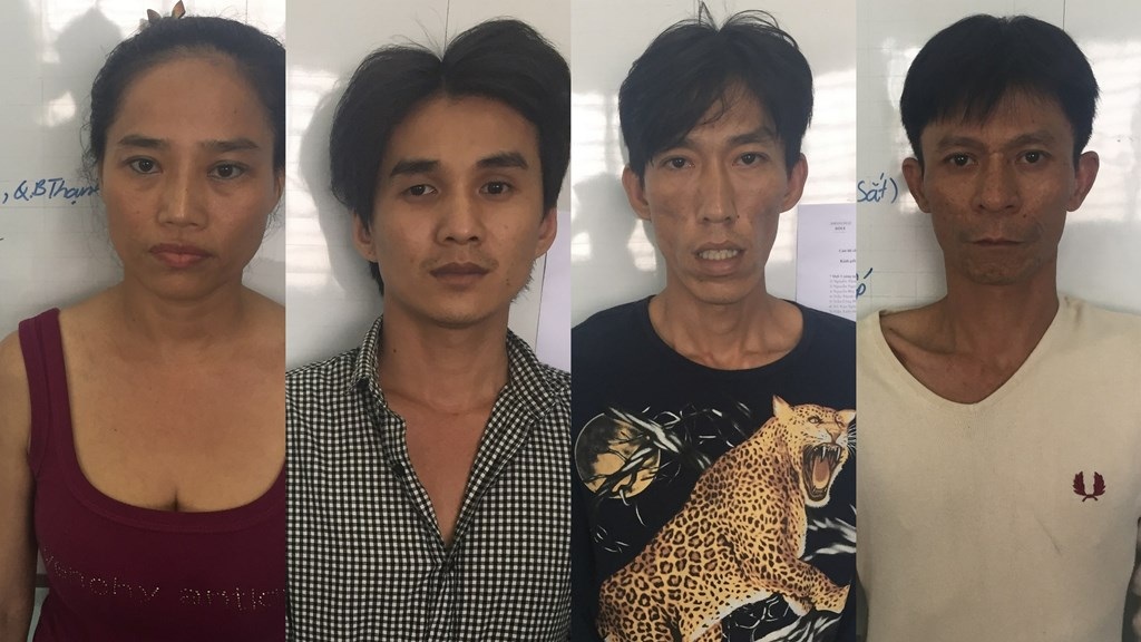 Hơn 70 cảnh sát “đột kích” sòng bạc của chị ruột trùm giang hồ "Cu đĩ" - 1 Các đối tượng có vai trò tổ chức