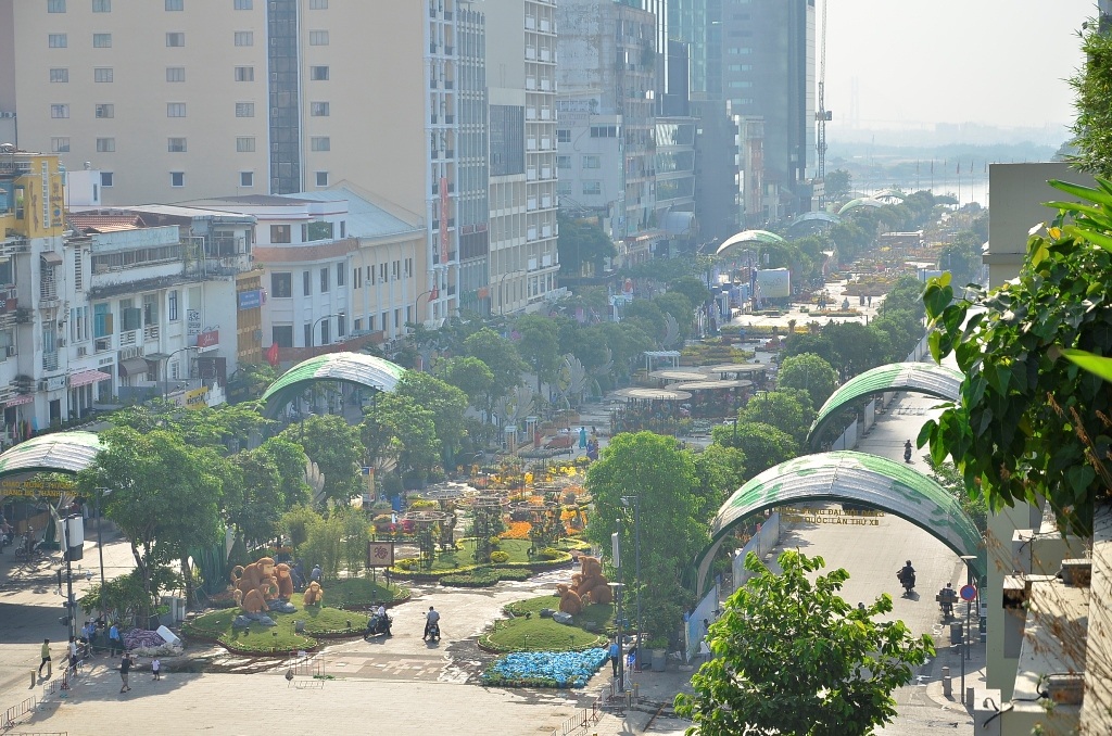 Toàn cảnh đường hoa Nguyễn Huệ 2016