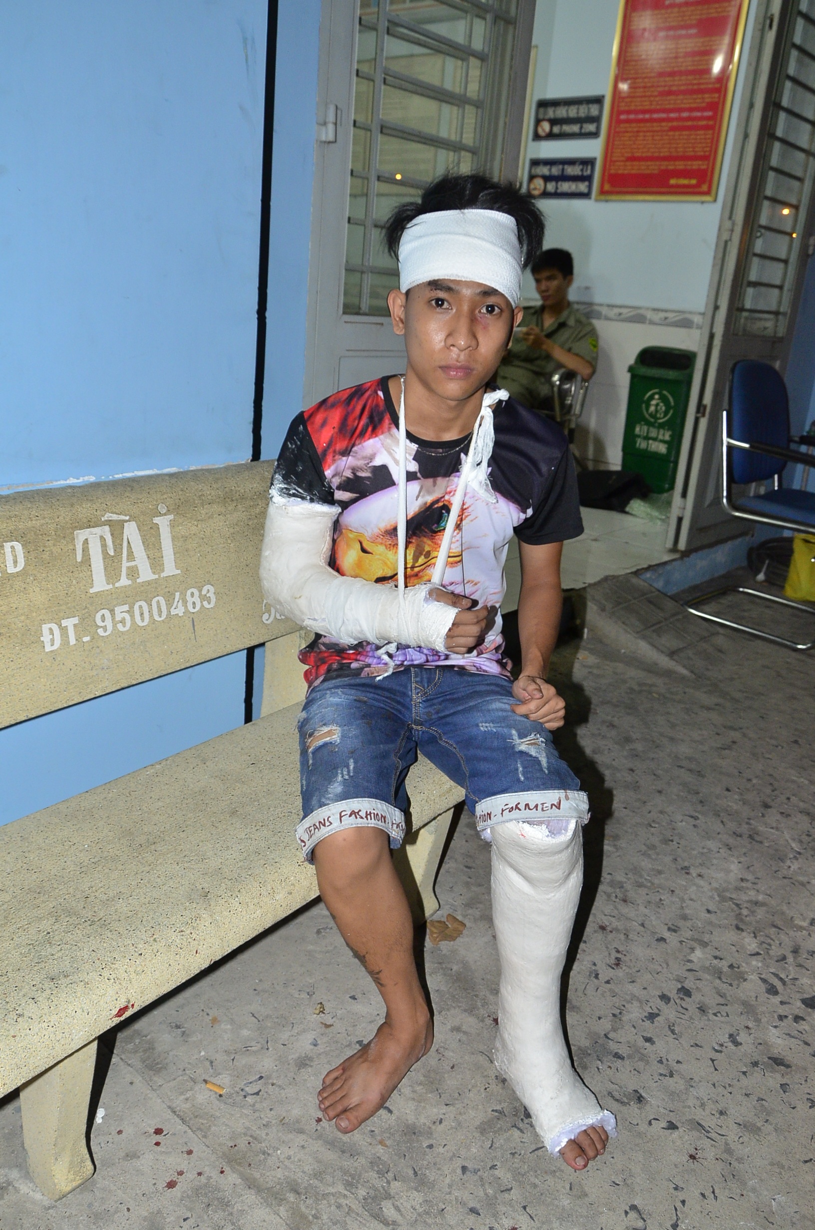 Lê Trung Tính bị các vết thương ở đầu, tay và chân