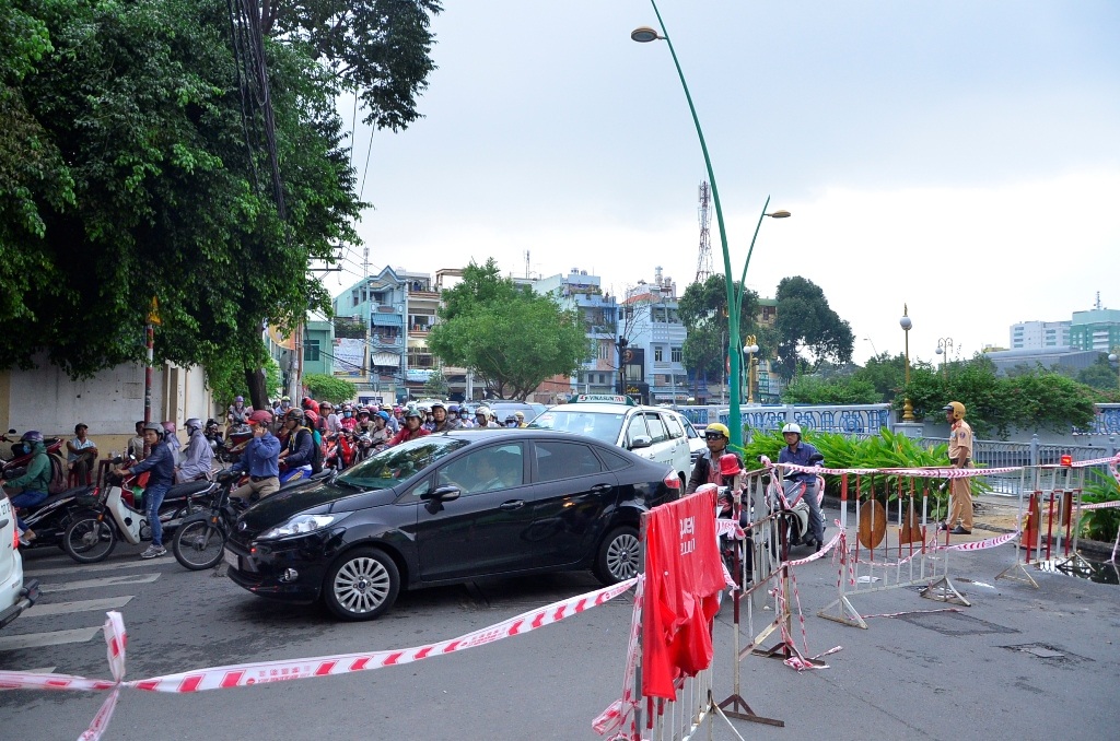 Đường Trường Sa qua khu vực bị phong tỏa