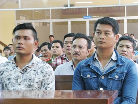 Bị hại Thạch Sô Phách và Khâu Sóc đều khẳng định, các bị cáo có đánh các anh.