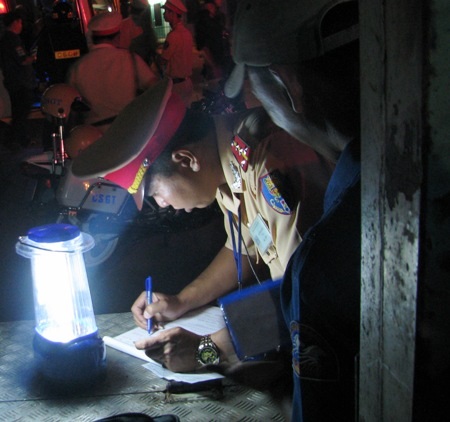 Kiên quyết xử lý nghiêm một tài xế xe khách vi phạm quy định.