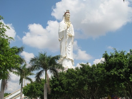 Chùa Hưng Thiện tọa lạc tại xã Hưng Thành, huyện Vĩnh Lợi.