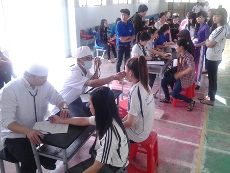 Thu hơn 800 đơn vị máu tình nguyện - 1 Công tác hiến máu tình nguyện được tỉnh Bạc Liêu đẩy mạnh.
