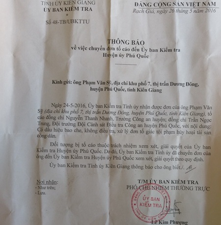 Doanh nghiệp ngang nhiên chiếm đường công cộng: Thanh tra Bộ Xây dựng đề nghị xử lý - 14 Rất nhiều văn bản của các ngành chức năng như Viện KSND tối cao, Viện KSND tỉnh Kiên Giang, Ủy ban Kiểm tra Tỉnh ủy Kiên Giang chuyển phản ánh của người dân đề nghị các cơ quan chức năng huyện Phú Quốc kiểm tra xử lý vụ việc theo quy định pháp luật. Tuy nhiên, mọi văn bản chỉ đạo này đến nay đều bị... phớt lờ.