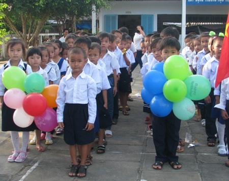 Học sinh Cà Mau đồng loạt tựu trường vào ngày 25/8 - 1 Học sinh Cà Mau đồng loạt tựu trường vào ngày 25/8. (Ảnh minh họa)