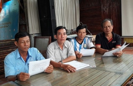 Hơn trăm công nhân mất việc trong "nháy mắt": Kiến nghị xử lý nhiều người liên quan! - 2 Nhiều người lao động cho rằng, kết luận của Sở Nội vụ tỉnh Cà Mau còn nhiều vấn đề cần xác minh lại.