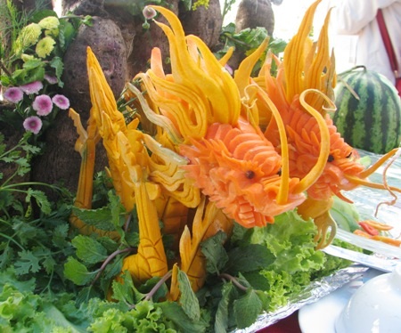 Ấn tượng món ăn "biến tấu" hình cây đàn kìm - 8