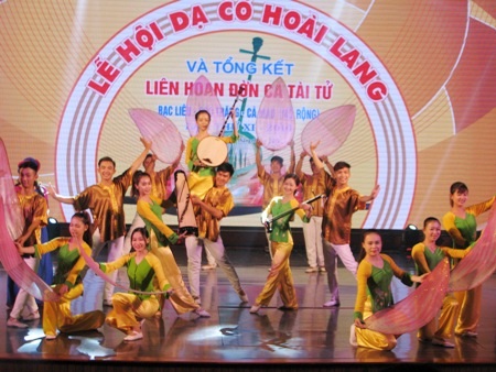 Lễ hội Dạ cổ hoài lang Bạc Liêu 2016 bế mạc vào tối 15/9, sau 4 ngày diễn ra tại tỉnh Bạc Liêu.