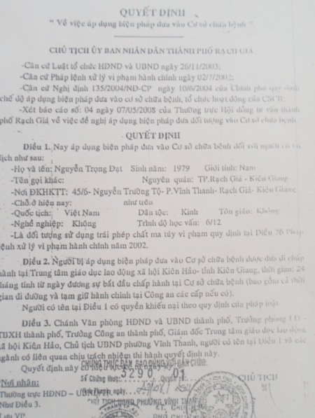 Đối tượng Nguyễn Trọng Đạt từng có quyết định đưa vào cơ sở chữa bệnh về hành vi sử dụng ma túy, nhưng các cơ quan tố tụng lại cho rằng đối tượng này có nhân thân tốt.