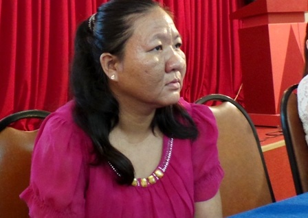 Mới 29 tuổi, chị Sa Ri đã mang gương mặt bà lão do corticoid