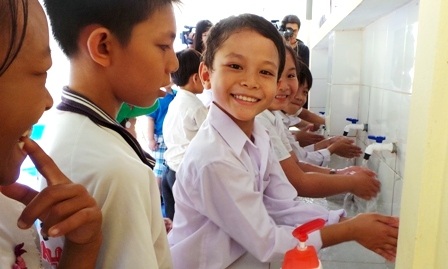 Vệ sinh sạch sẽ giúp giảm nguy cơ lây các bệnh truyền nhiễm