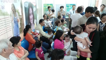 Phụ huynh cho rằng Sở đã cung cấp danh sách cơ sở tiêm ngừa ma cho mình