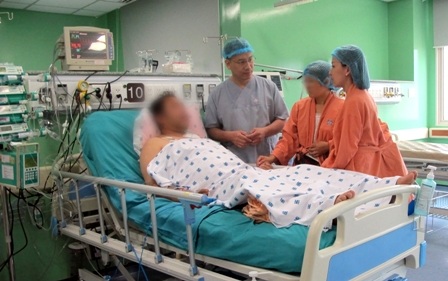 Trắng đêm phẫu thuật cứu giám đốc người Nhật bị nhồi máu tủy - 1 Một tuần sau cuộc phẫu thuật, sức khỏe của bệnh nhân đã bình phục rất tốt