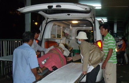 Dịch vụ ngoại viện còn nhiều hạn chế gây bức xúc cho người bệnh và cộng đồng