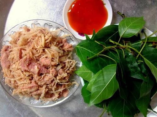 Thịt lợn muối chua - món ngon nhớ lâu xứ Mường - 2 Món ăn vẫn giữ được màu hồng tự nhiên, vị chua dịu đậm đà