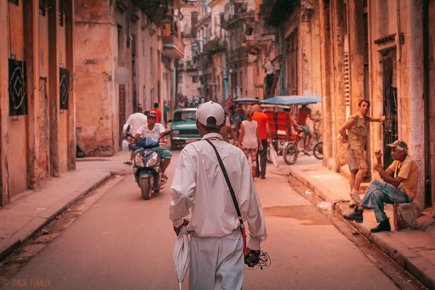 Ảnh hiếm về nhịp sống bình dị của người dân Cuba - 11 Đường phố sạch bong không một cọng rác