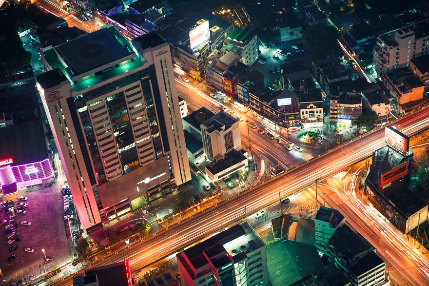 Khám phá Bangkok với vẻ đẹp lộng lẫy từ trên cao - 12 Từng con phố vẫn sáng đèn