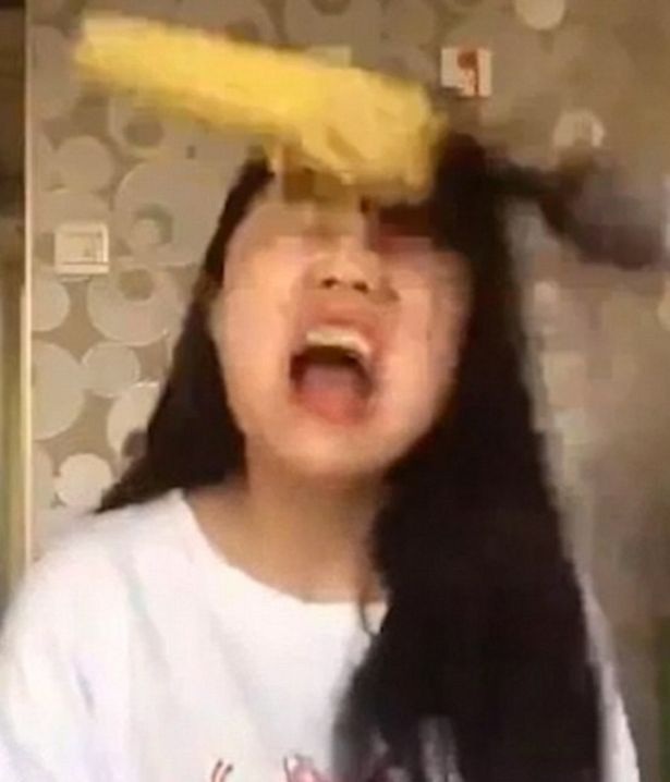Hậu quả không ngờ của trò đùa dại... ăn ngô bằng máy khoan - 1 Ăn ngô bằng mũi khoan điện