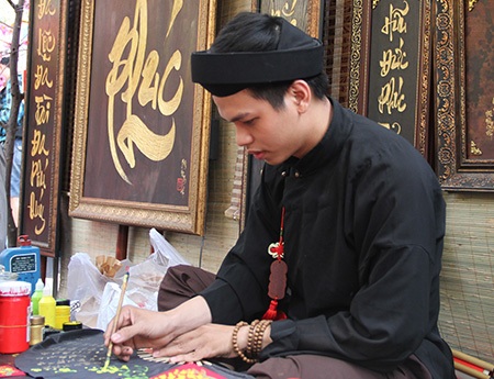 Dạo “Phố ông đồ” Sài Gòn, tìm về Tết Việt xưa - 3