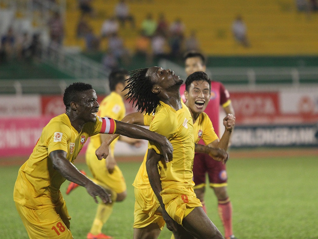 Sau bàn gỡ hoà 3-3 của Fagan, trận đấu giữa Hải Phòng và Sài Gòn FC dần nóng lên