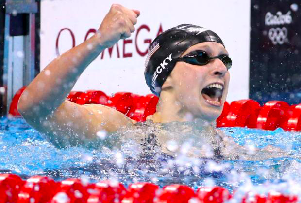 Hai kỷ lục thế giới bị phá trên đường đua xanh tại Olympic 2016 - 2 Katie Ledecky (Mỹ) cũng phá kỷ lục thế giới do chính mình nắm giữ
