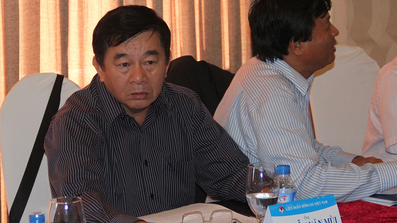 Nhân vật được chú ý còn lại là trưởng Ban trọng tài Nguyễn Văn Mùi