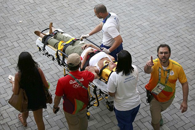 Trong đó, 1 phụ nữ bị thưởng khá nặng ở vùng đầu