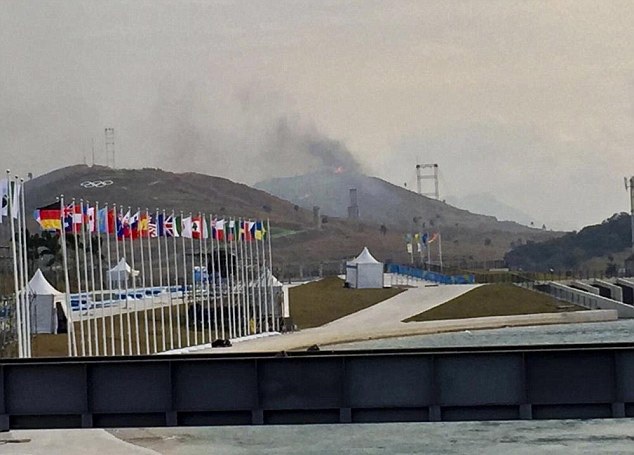 Cháy lớn xung quanh địa điểm thi đấu của Olympic Rio 2016 - 3