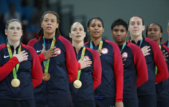Những vận động viên và đội bóng bất khả chiến bại tại Olympic 2016 - 4 Lần thứ 7 liên tiếp vô địch thế vận hội, đội tuyển bóng rổ nữ của Mỹ đúng là đội bóng bất khả chiến bại theo nghĩa đen