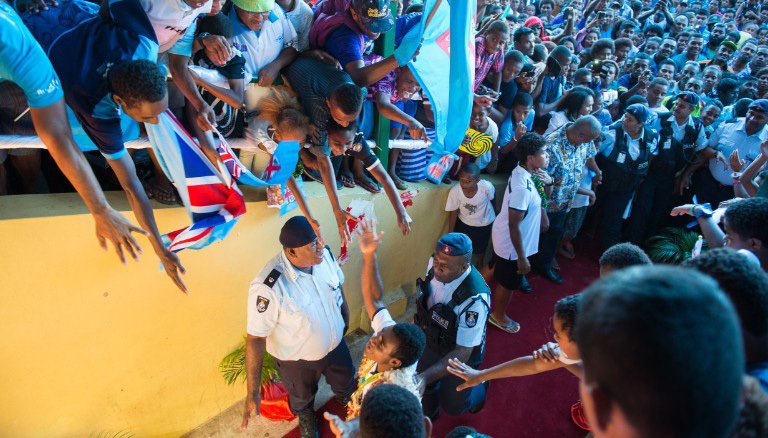 Cả nước Fiji ra đường đón đội tuyển Rugby giành HCV Olympic 2016 trở về - 4 Cả nước Fiji ra đường đón đội tuyển Rugby giành HCV Olympic 2016 trở về - 4