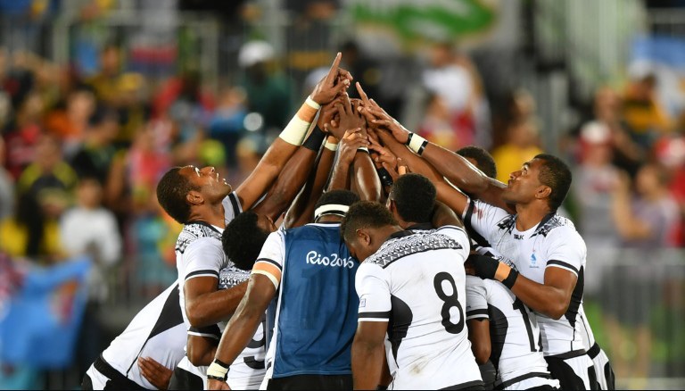 Cả nước Fiji ra đường đón đội tuyển Rugby giành HCV Olympic 2016 trở về - 1 Đội tuyển rugby 7 người Fiji giành HCV Olympic