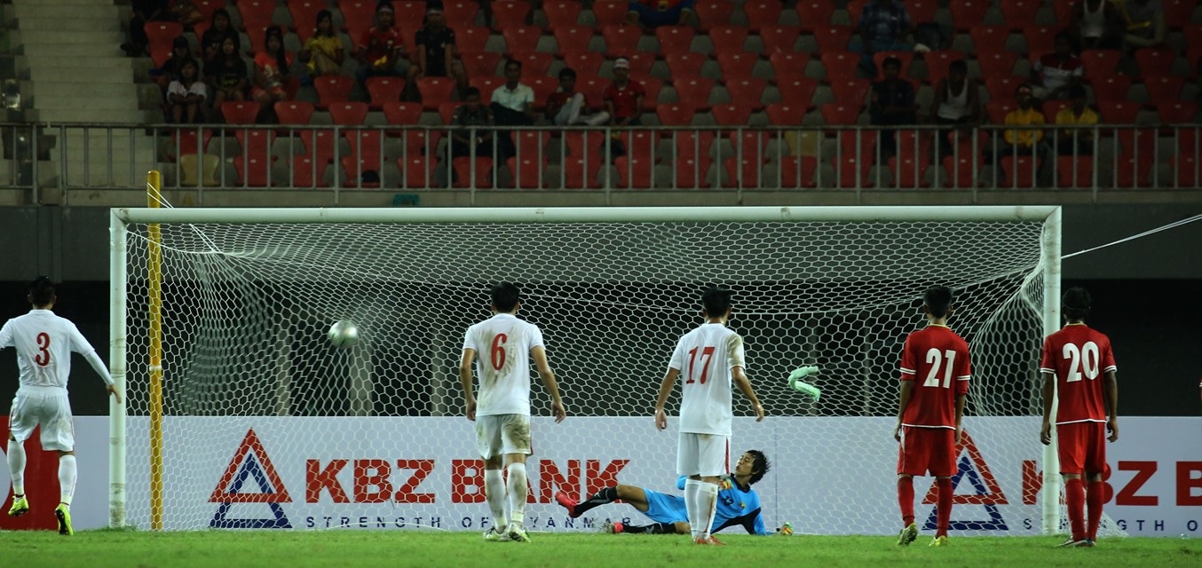 Hoà Myanmar, U19 Việt Nam rộng cửa vào chung kết giải tứ hùng quốc tế - 1 Tình huống U19 Việt Nam mở tỷ số vào lưới Myanmar