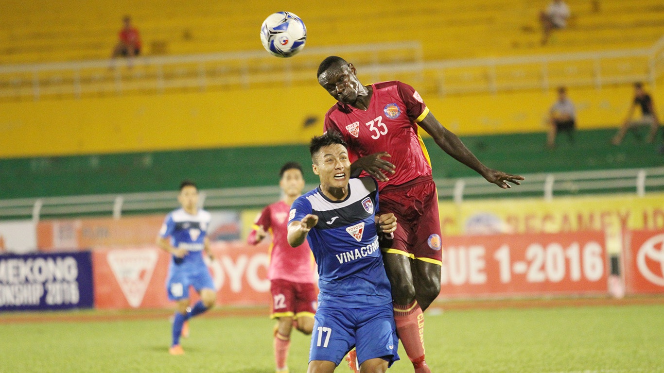 Than Quảng Ninh của Mạc Hồng Quân (17) có giữ nổi ngôi đầu sau vòng 24 (ảnh: Trọng Vũ)