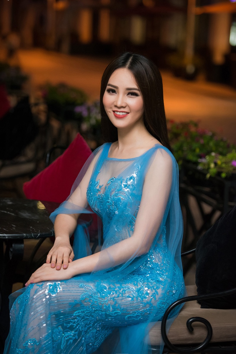 Á hậu Thụy Vân quyến rũ như nàng tiên cá - 3 Thụy Vân nhận được nhiều lời khen về sắc vóc dù đã là bà mẹ một con.