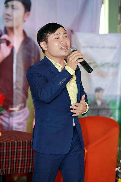 Ca sĩ sao mai Ngọc Ký được khán giả yêu mến bởi giọng hát trữ tình đầy cảm xúc, mộc mạc