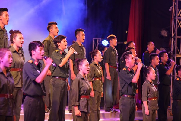 Xúc động đêm nhạc tưởng nhớ nhạc sỹ An Thuyên - 4 Xúc động đêm nhạc tưởng nhớ nhạc sỹ An Thuyên - 4