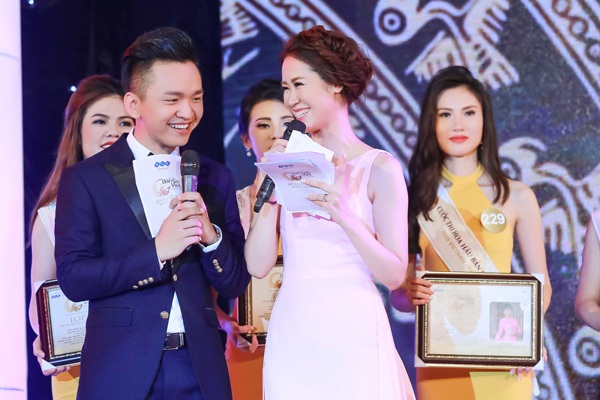 MC Hạnh Phúc có duyên với các Hoa hậu - 4 MC Hạnh Phúc và Hoa hậu thân thiện Dương Thùy Linh dẫn chương trình trong đêm bán kết Hoa hậu Bản sắc Việt toàn cầu