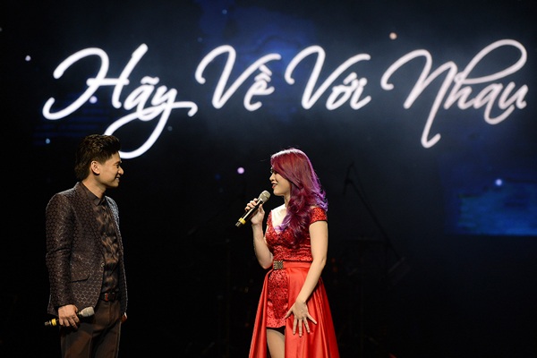 Mỹ Tâm nói thích Tấn Minh, cô dành nhiều từ thích cho nam ca sĩ đàn anh. Tấn Minh cũng thể hiện dành nhiều tình cảm cho ca sĩ Mỹ Tâm...