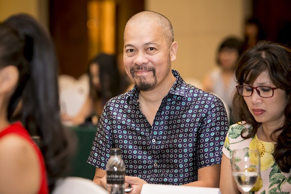 Hoa hậu Phạm Hương làm đại sứ thiện chí bảo vệ động vật hoang dã - 8 NTK Đức Hùng
