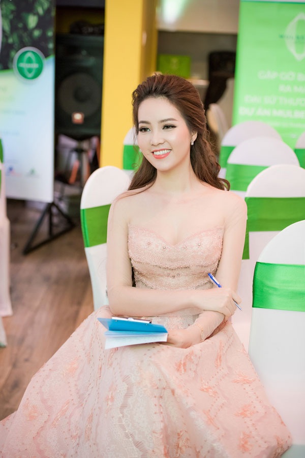 Thụy Vân cũng là gương mặt MC được yêu thích tại các sự kiện lớn.